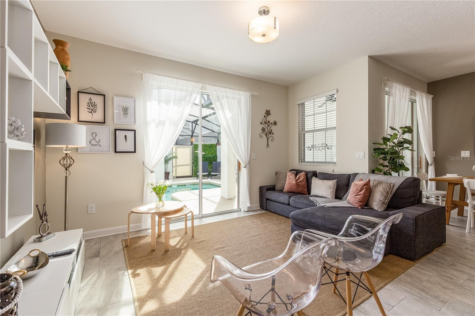 STOREY LAKE PH 3 - Residential