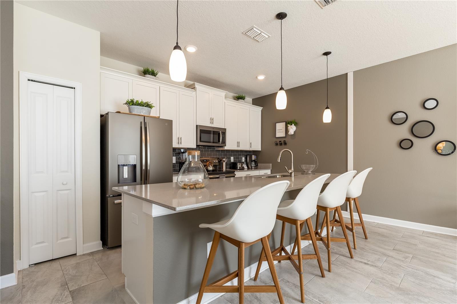 STOREY LAKE PH 3 - Residential