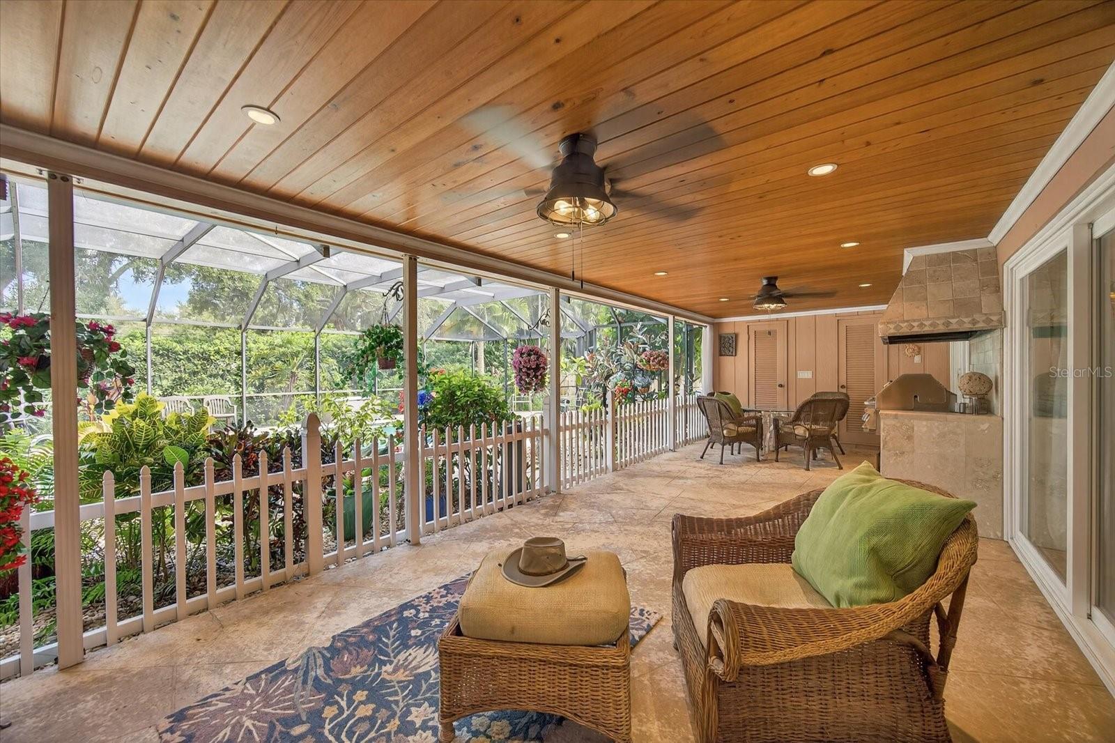 HEART OF BELLEAIR - Residential