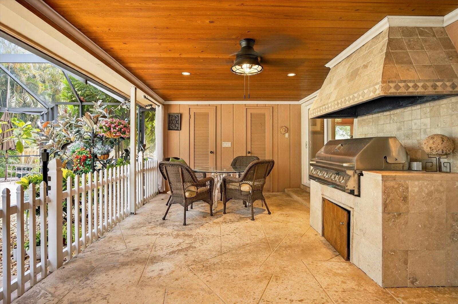 HEART OF BELLEAIR - Residential