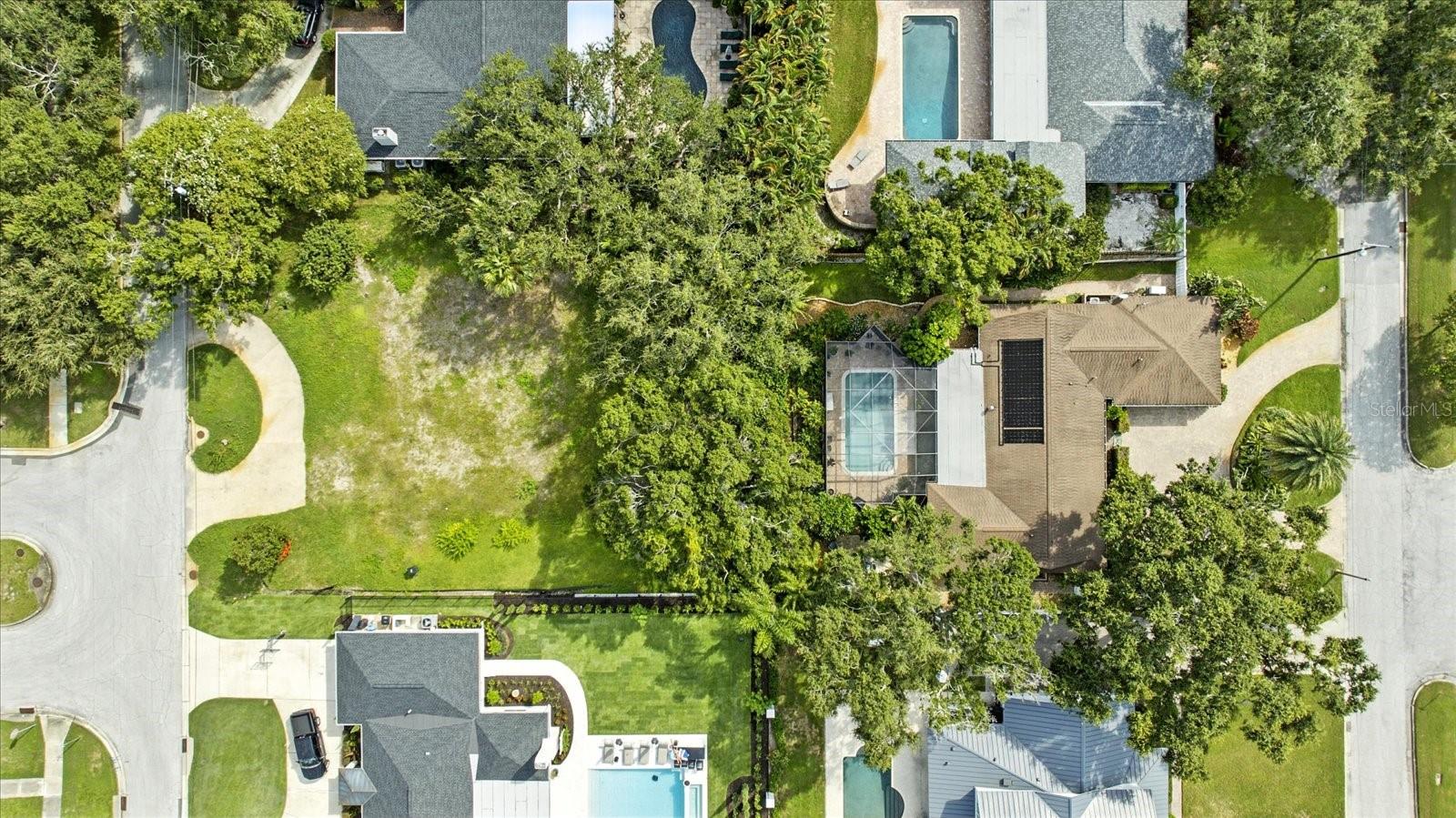 HEART OF BELLEAIR - Residential