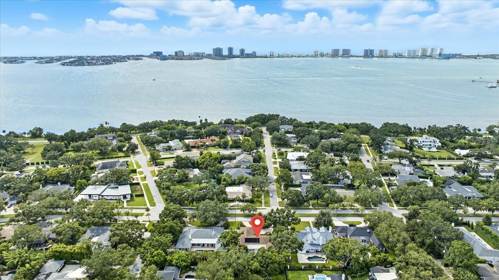 HEART OF BELLEAIR - Residential