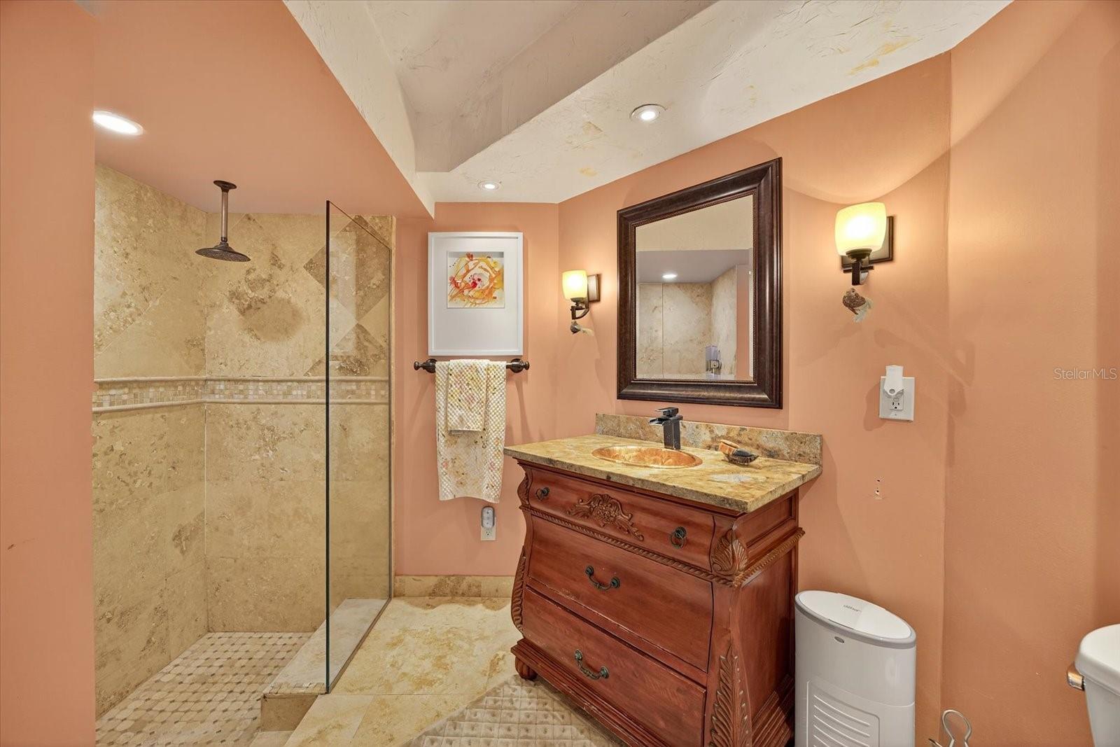 HEART OF BELLEAIR - Residential