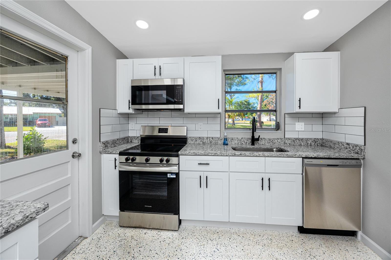 NORTH ST PETERSBURG - Residential