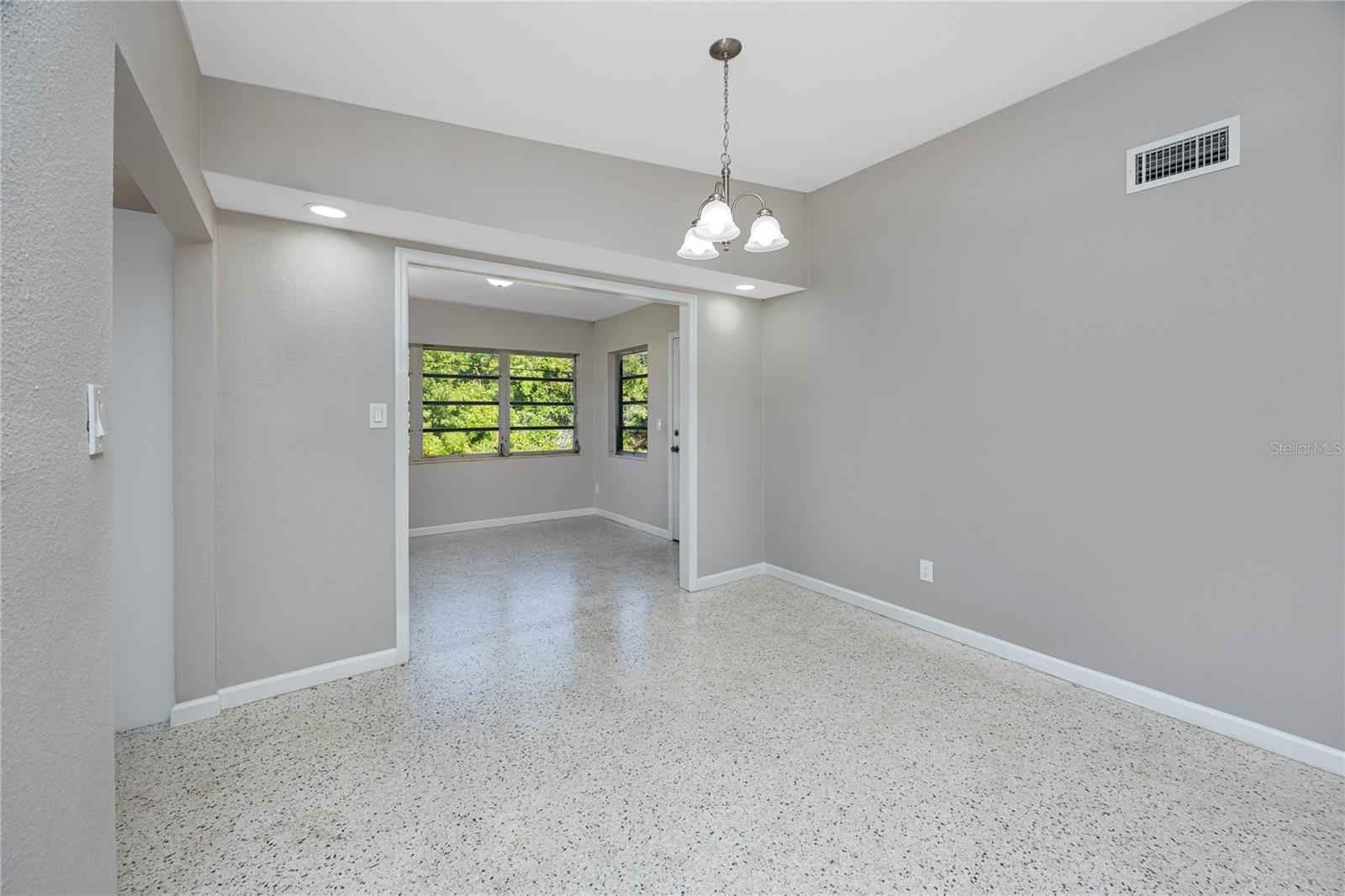 NORTH ST PETERSBURG - Residential