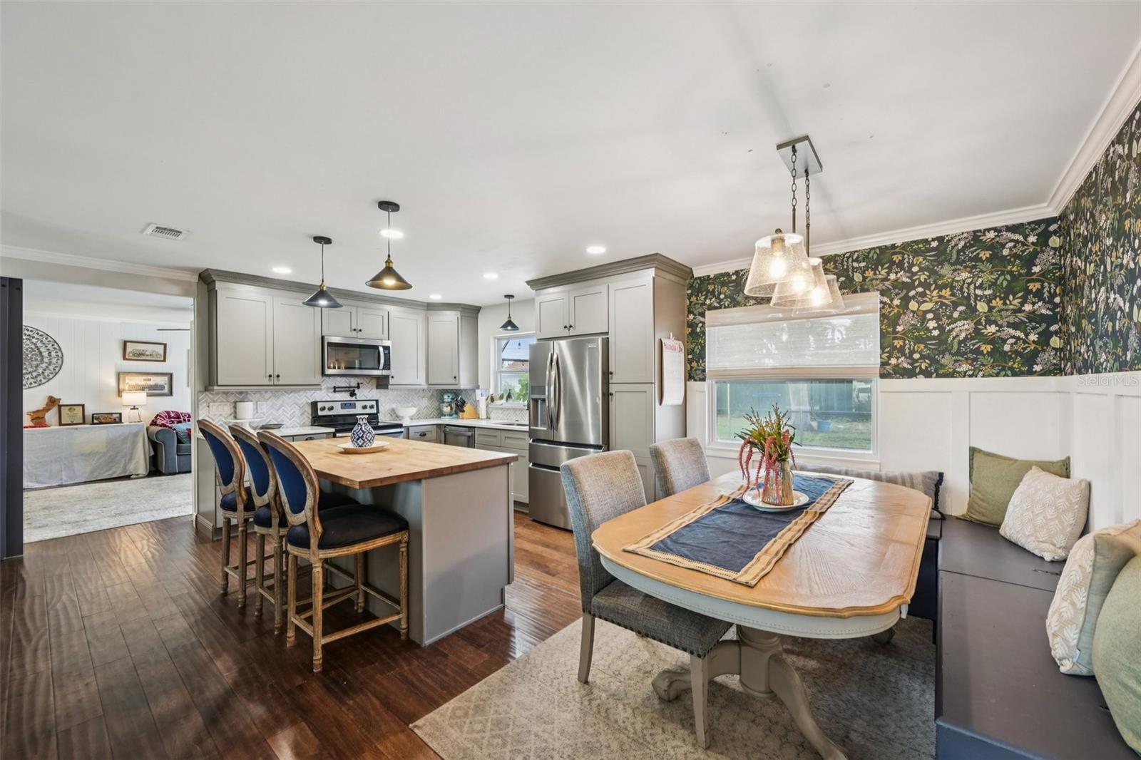 SHORE ACRES - Residential