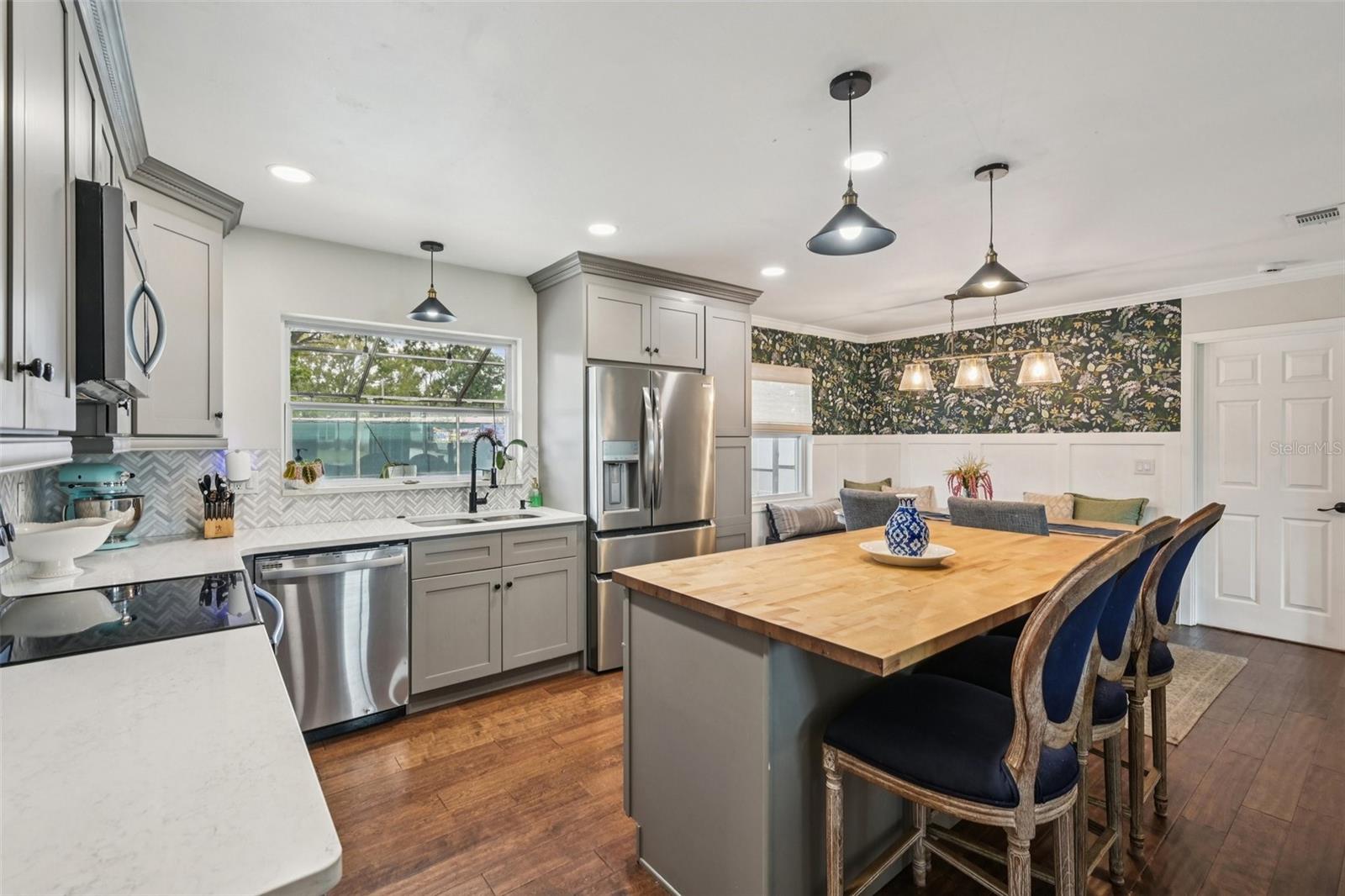 SHORE ACRES - Residential