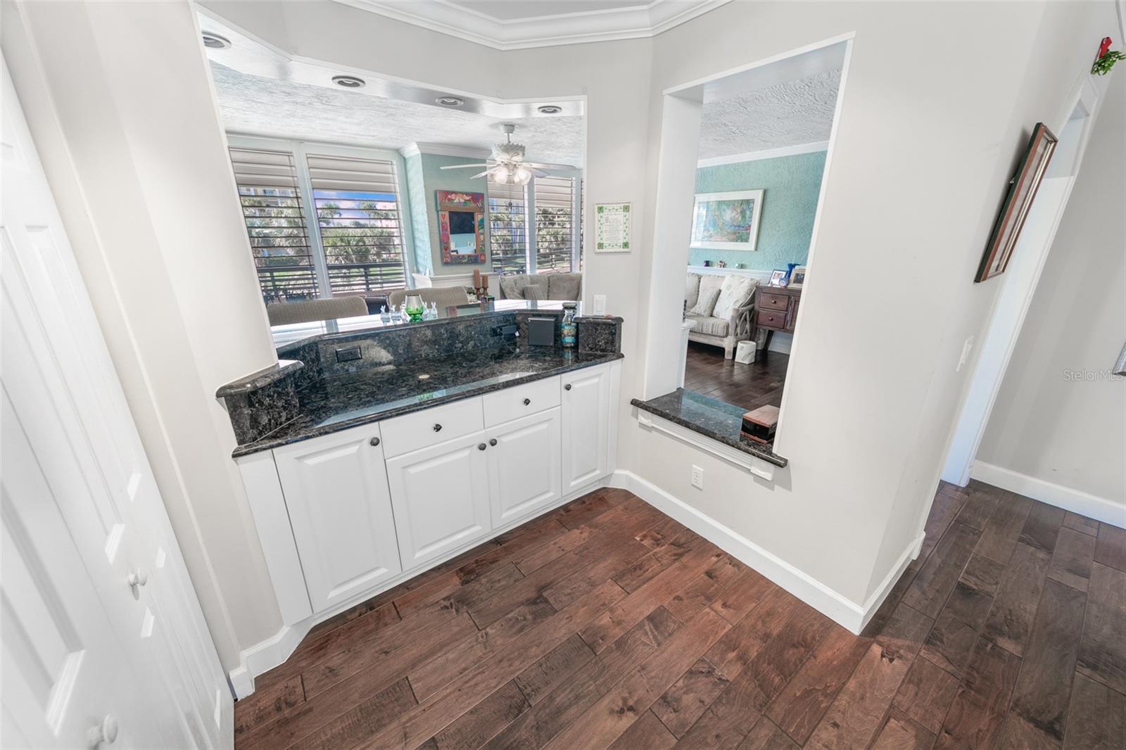 TOWERS AT PONCE INLET TOWER 07 CONDO - Residential