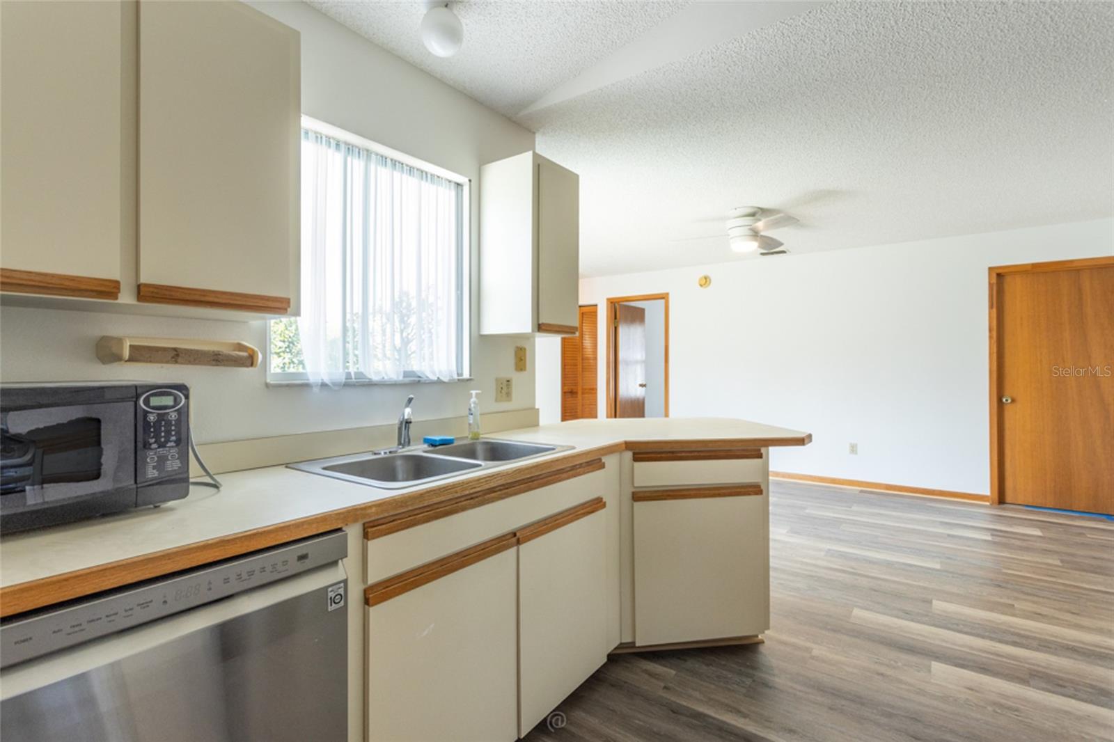 DELTONA LAKES UNIT 32 - Residential