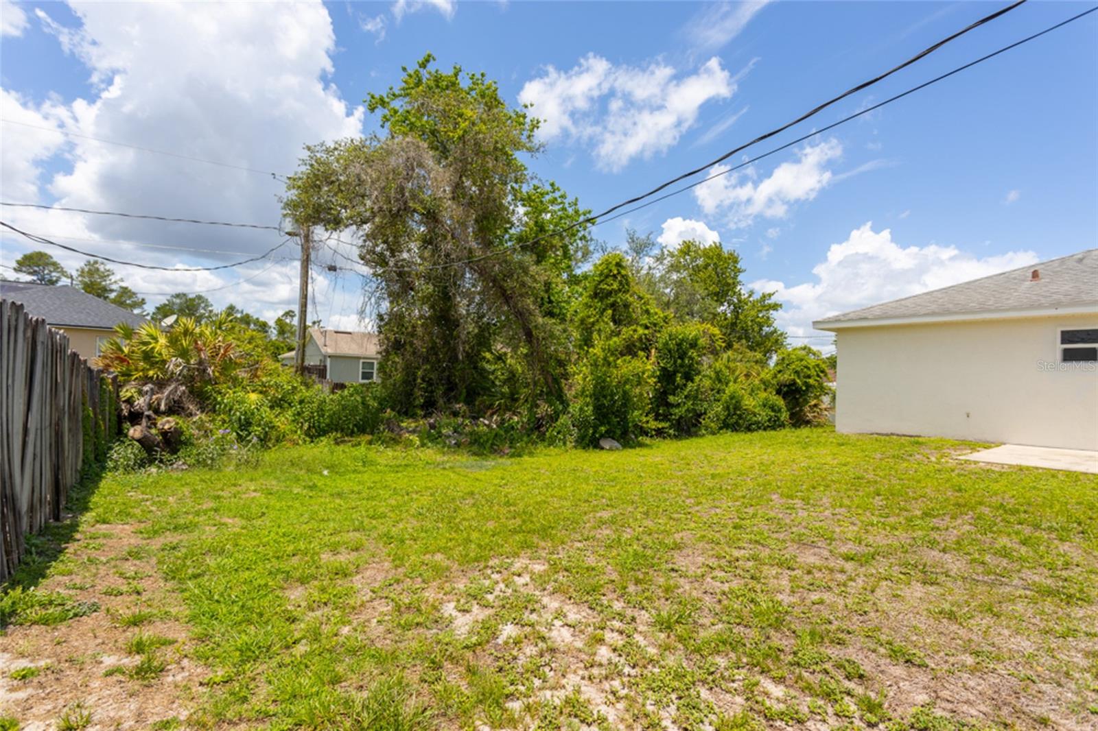 DELTONA LAKES UNIT 32 - Residential