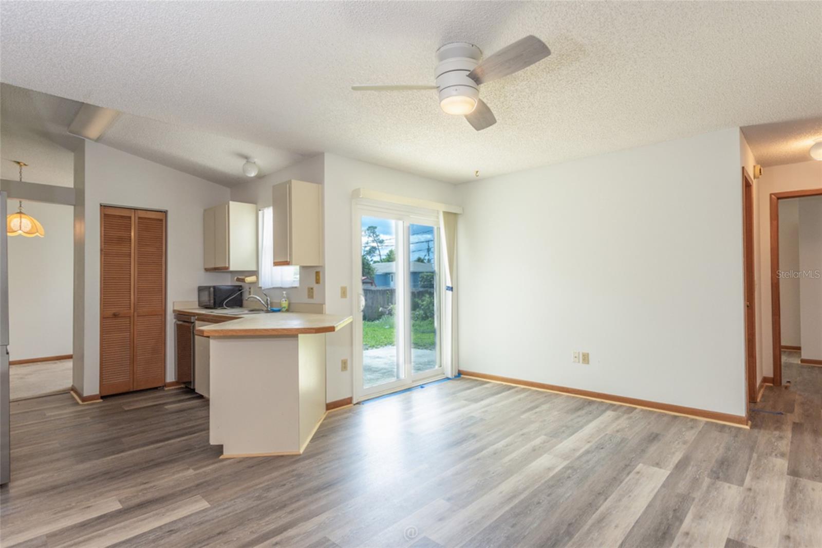 DELTONA LAKES UNIT 32 - Residential