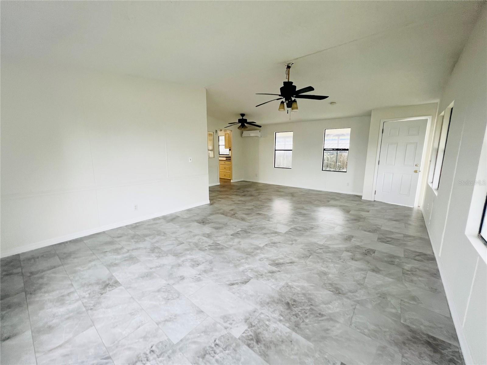 DIXIE GROVES ESTATES - Residential