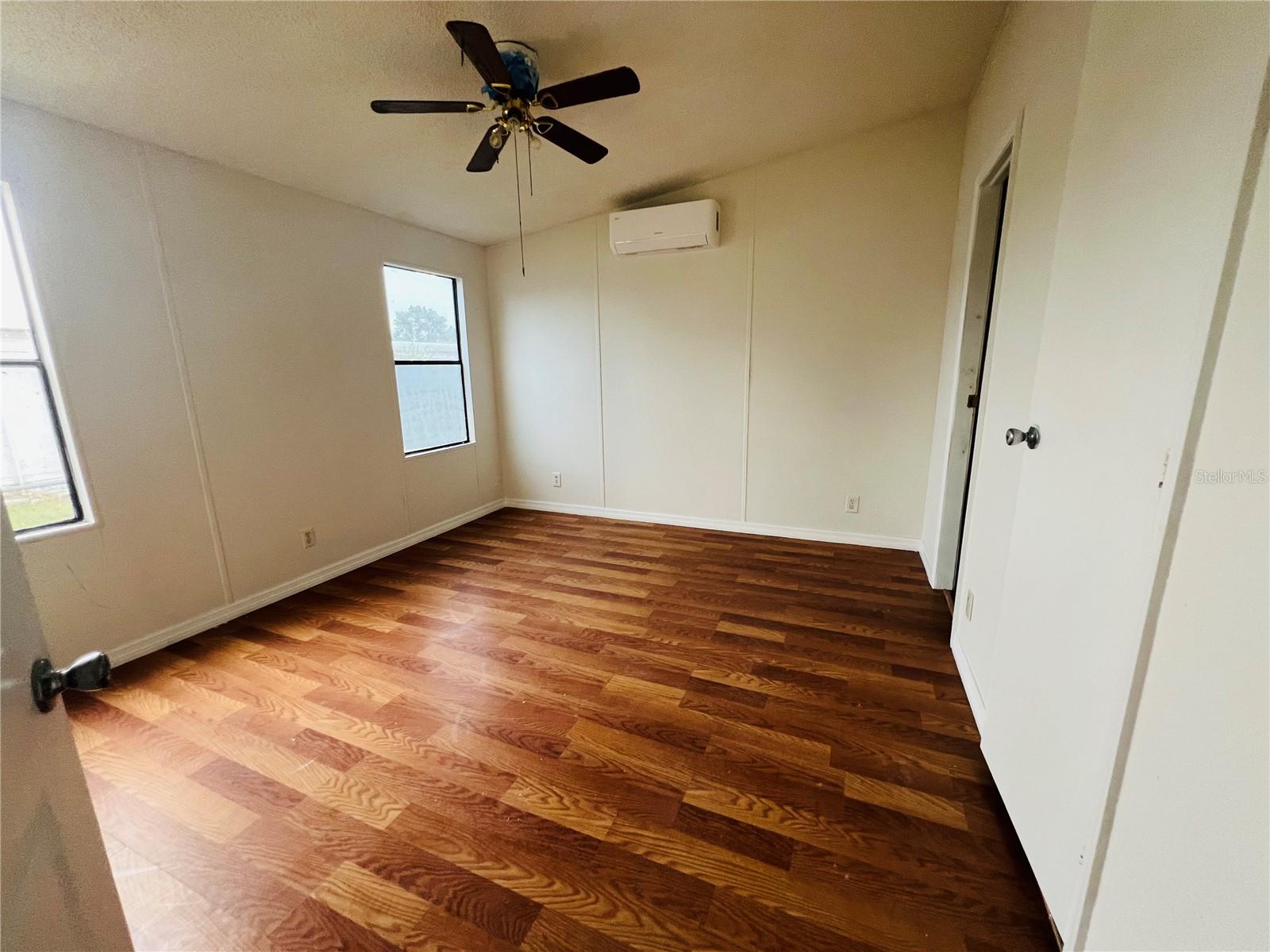 DIXIE GROVES ESTATES - Residential