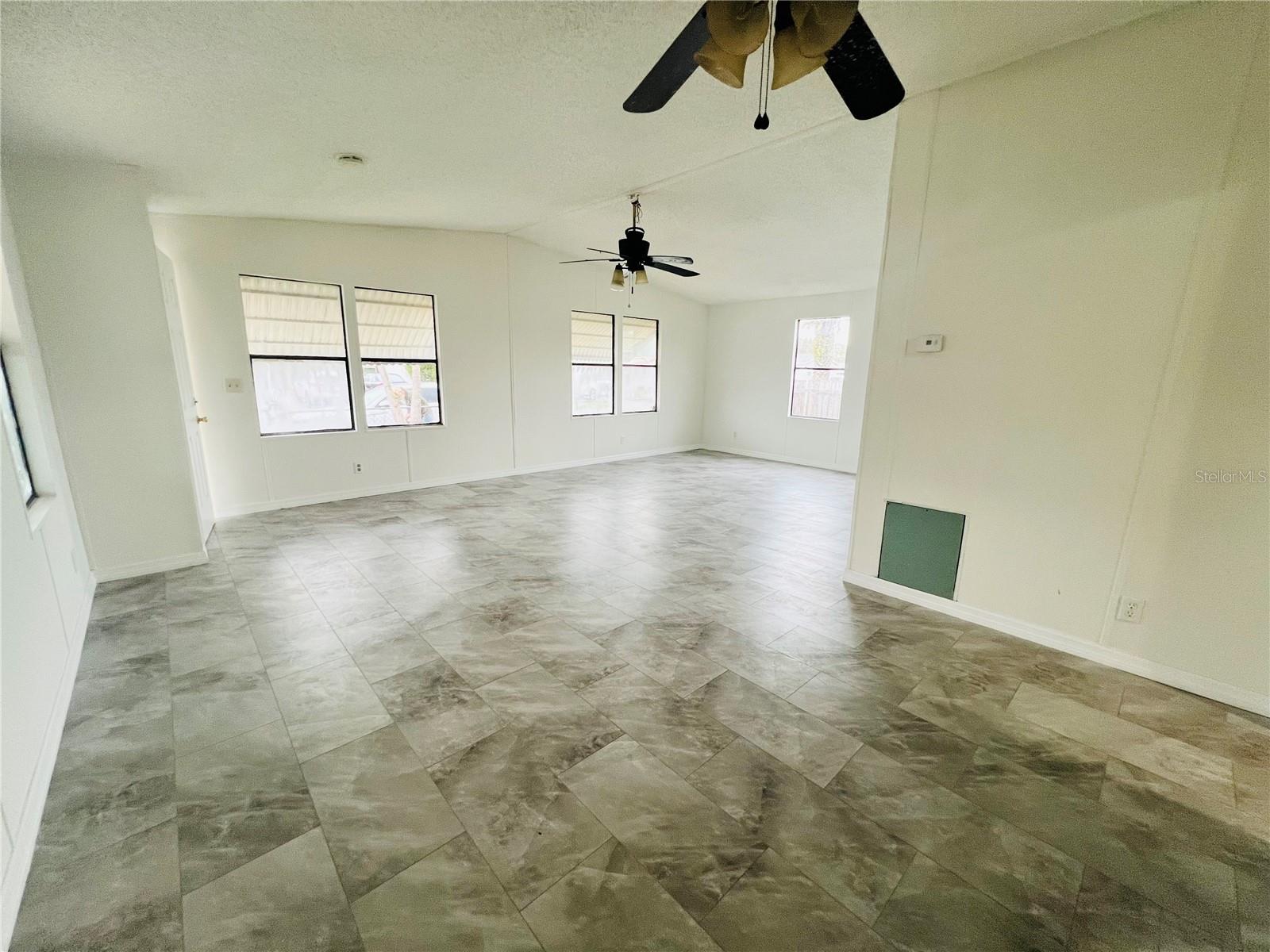 DIXIE GROVES ESTATES - Residential