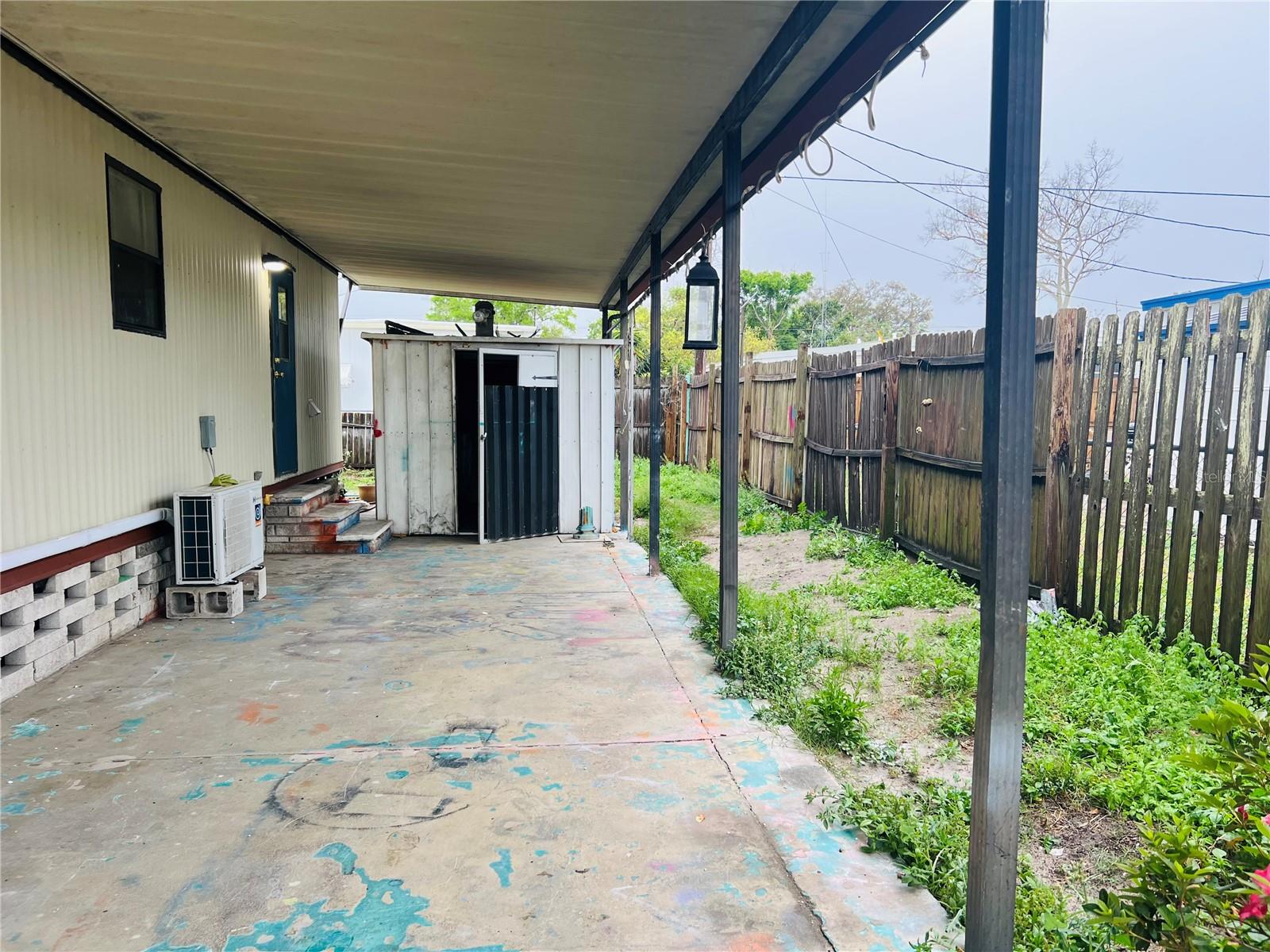 DIXIE GROVES ESTATES - Residential