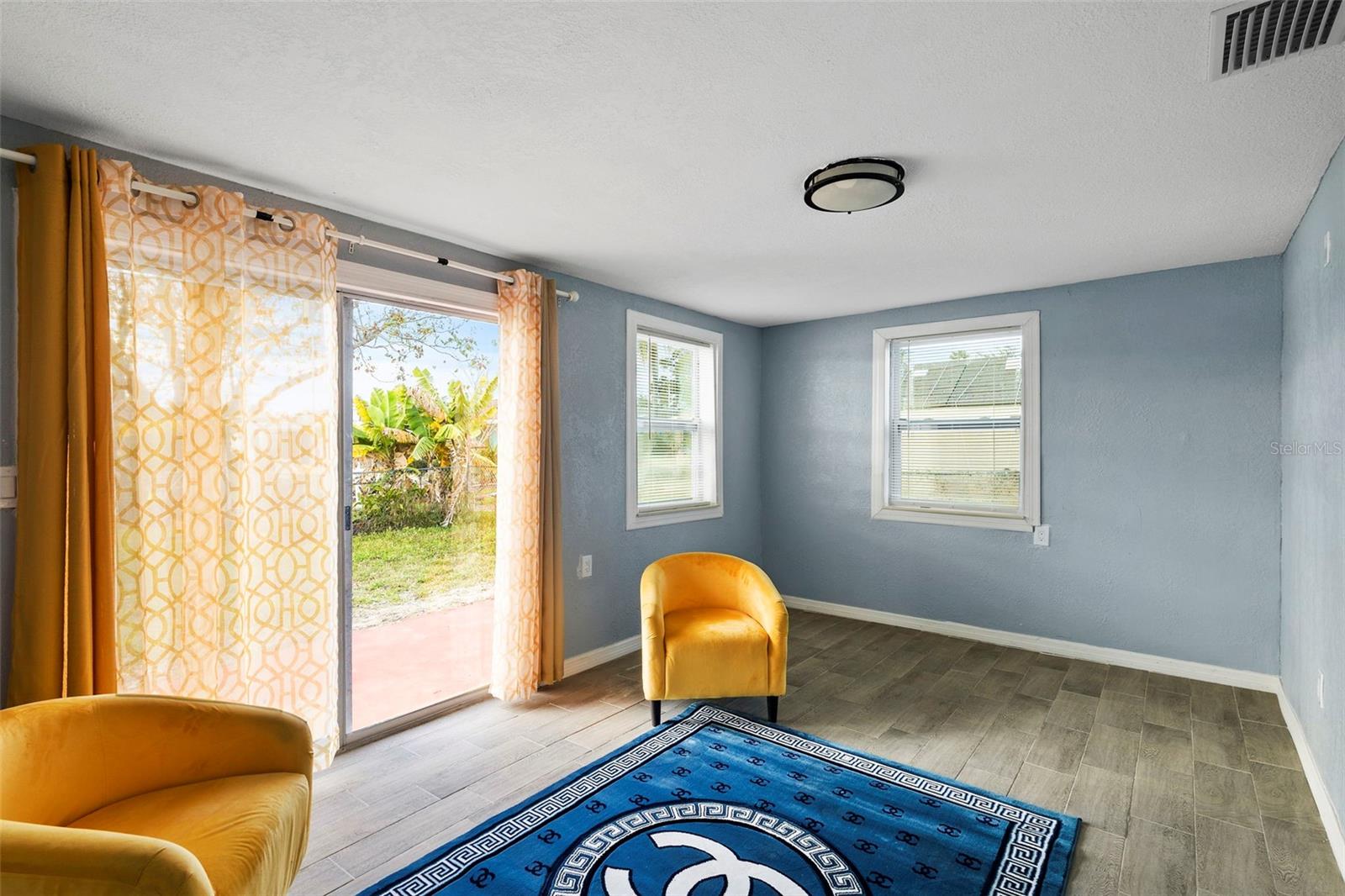 TAHITIAN DEV SUB - Residential