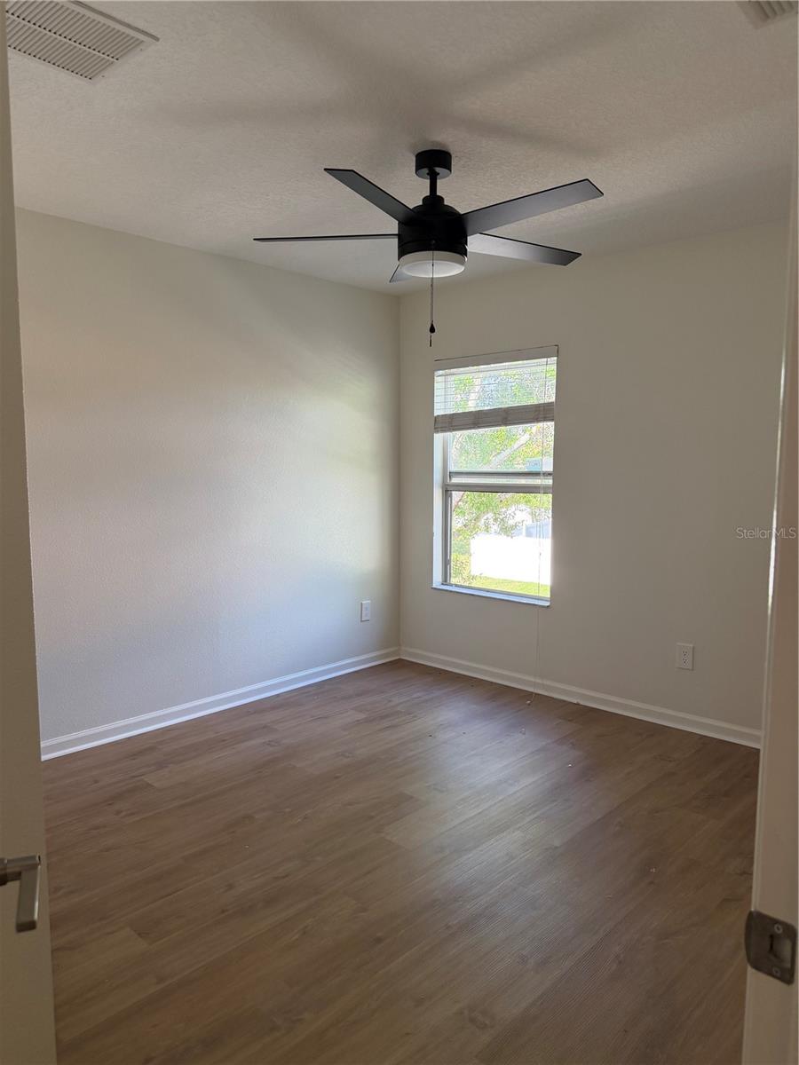 ENCLAVE/MOSS PARK - Residential Lease