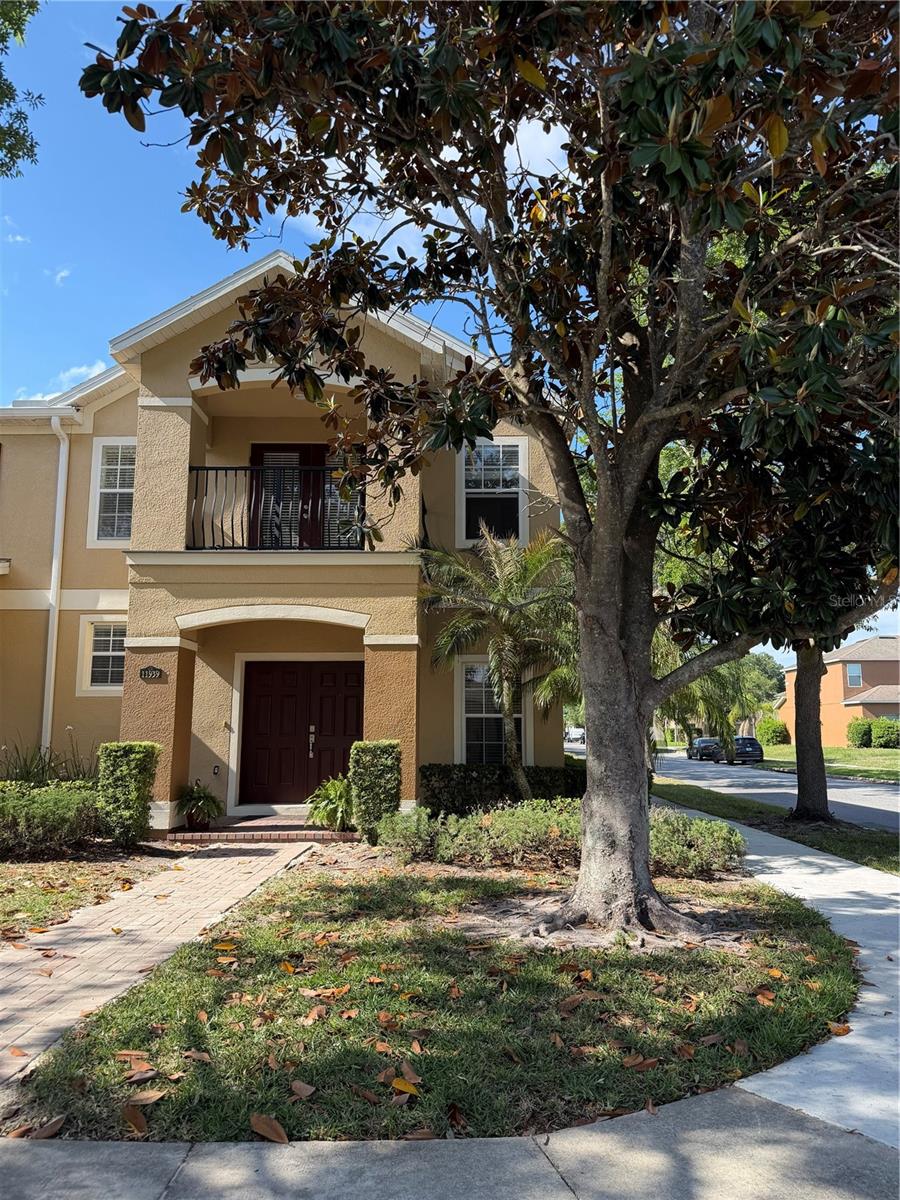 ENCLAVE/MOSS PARK - Residential Lease