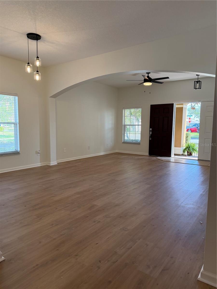 ENCLAVE/MOSS PARK - Residential Lease