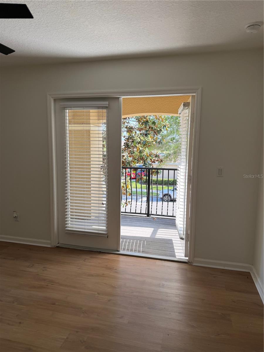 ENCLAVE/MOSS PARK - Residential Lease