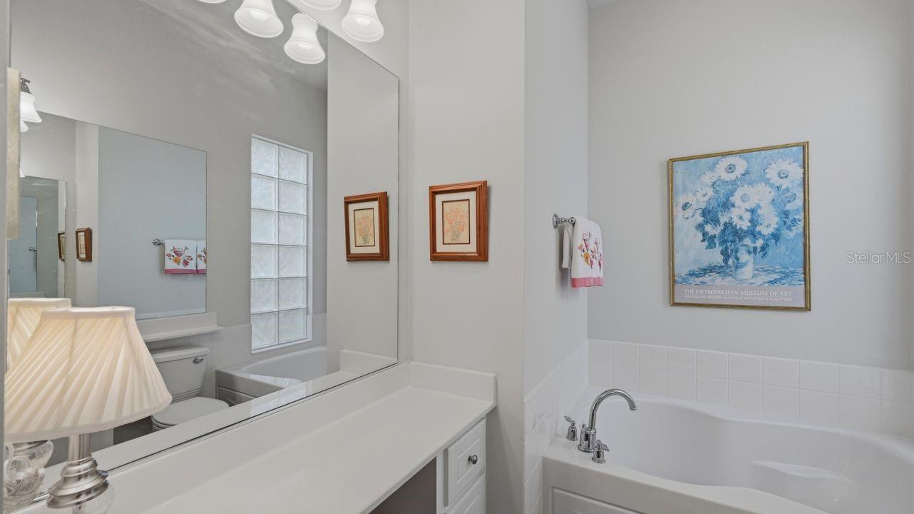 ISLANDWALK - Residential