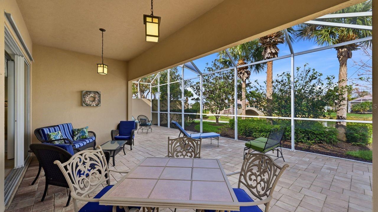 ISLANDWALK - Residential