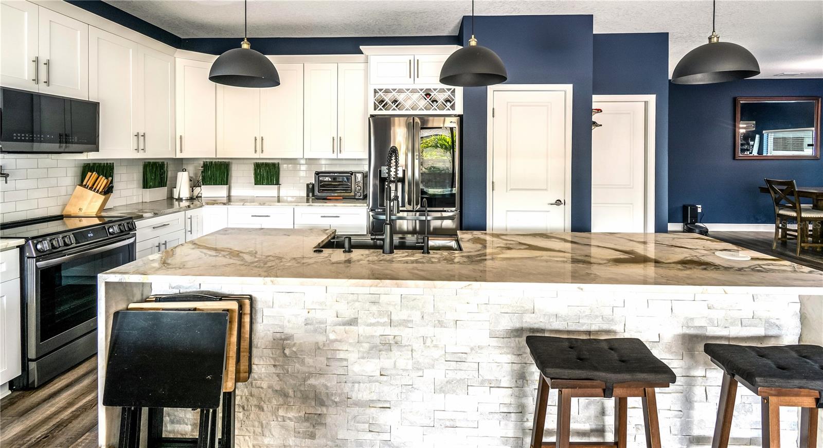 HAMNERS W E ALBIMAR - Residential