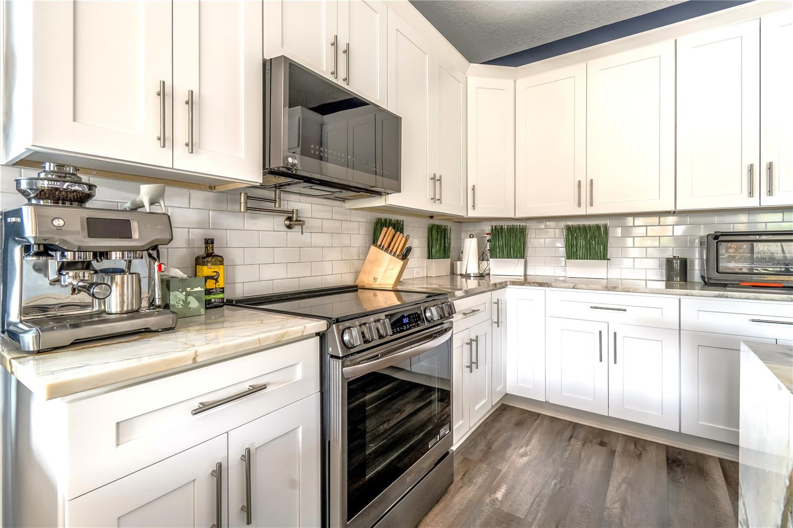 HAMNERS W E ALBIMAR - Residential