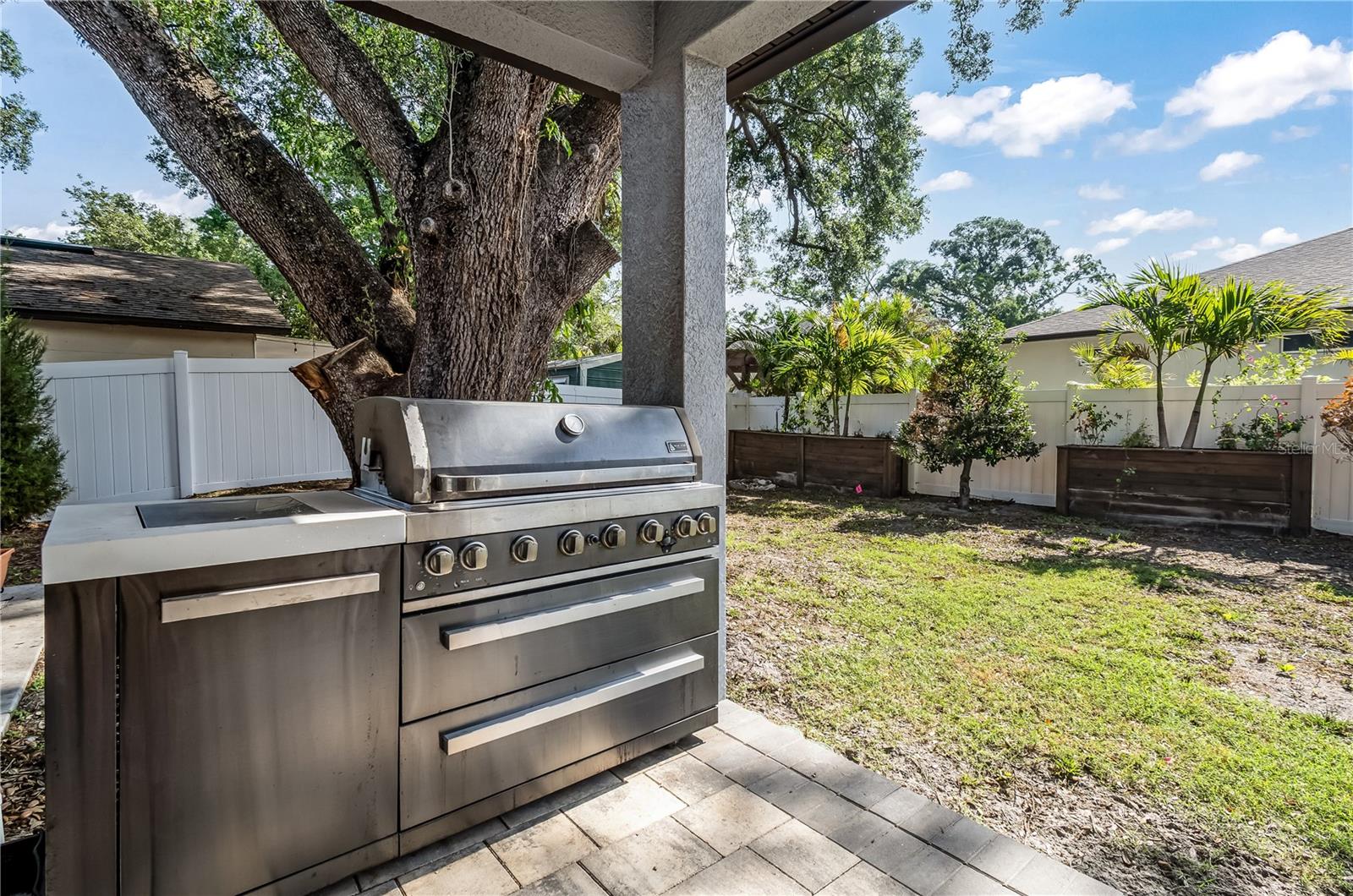 HAMNERS W E ALBIMAR - Residential