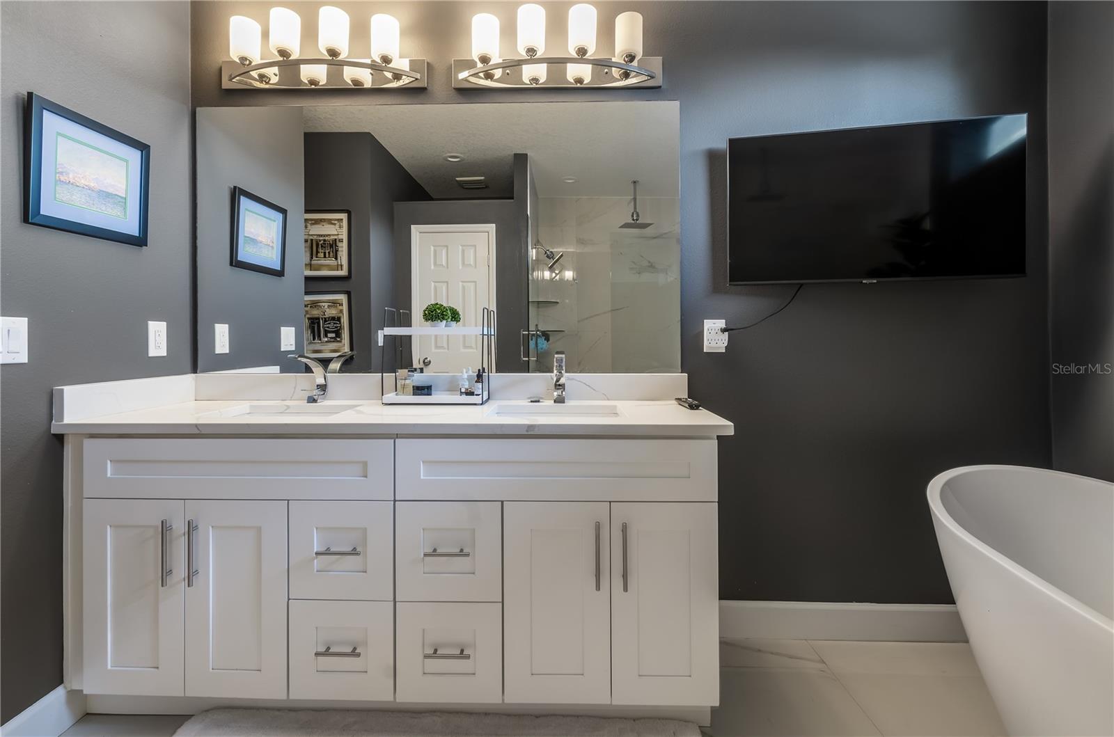 HAMNERS W E ALBIMAR - Residential