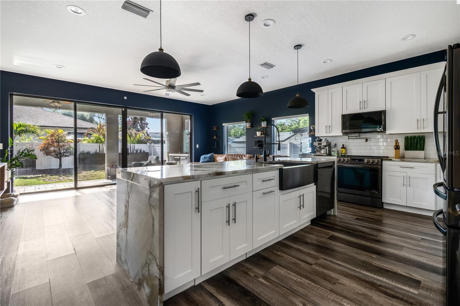 HAMNERS W E ALBIMAR - Residential
