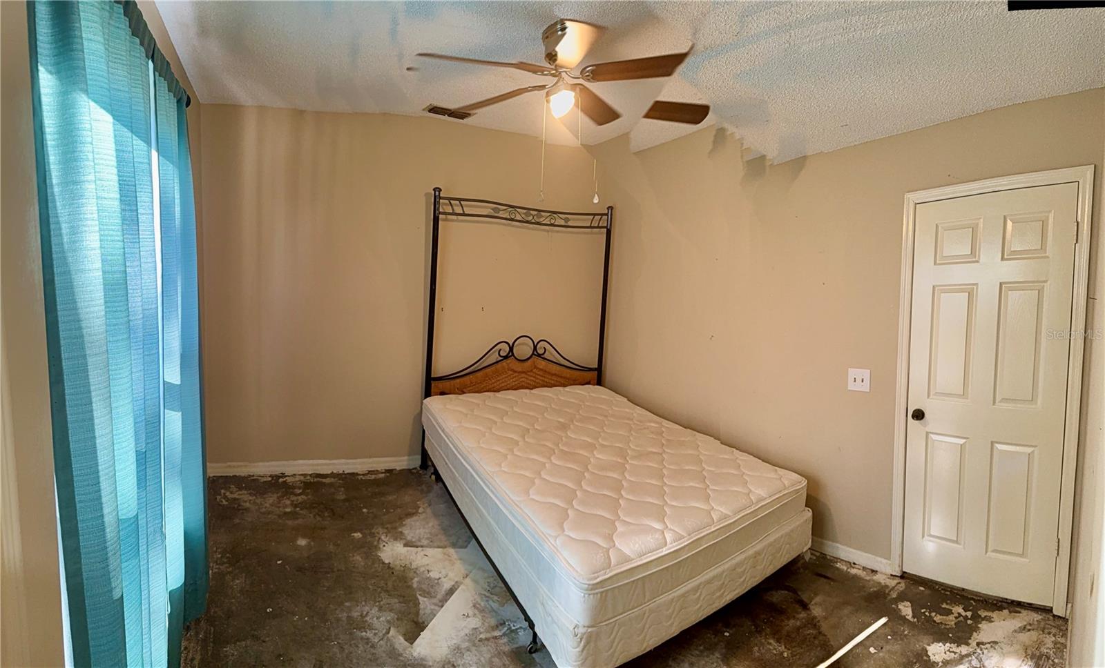 LAKE PADGETT SOUTH - Residential