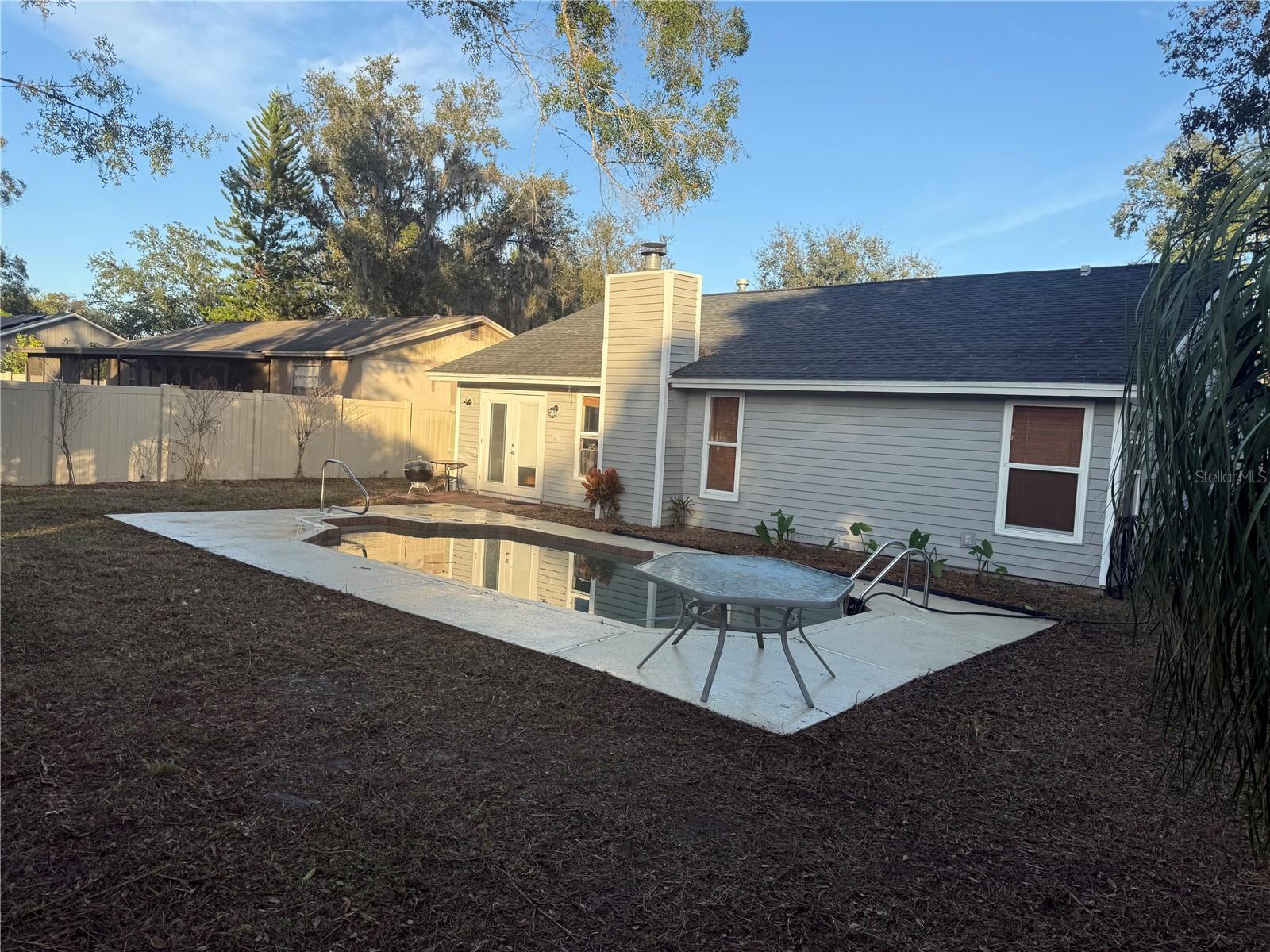 LAKE PADGETT SOUTH - Residential