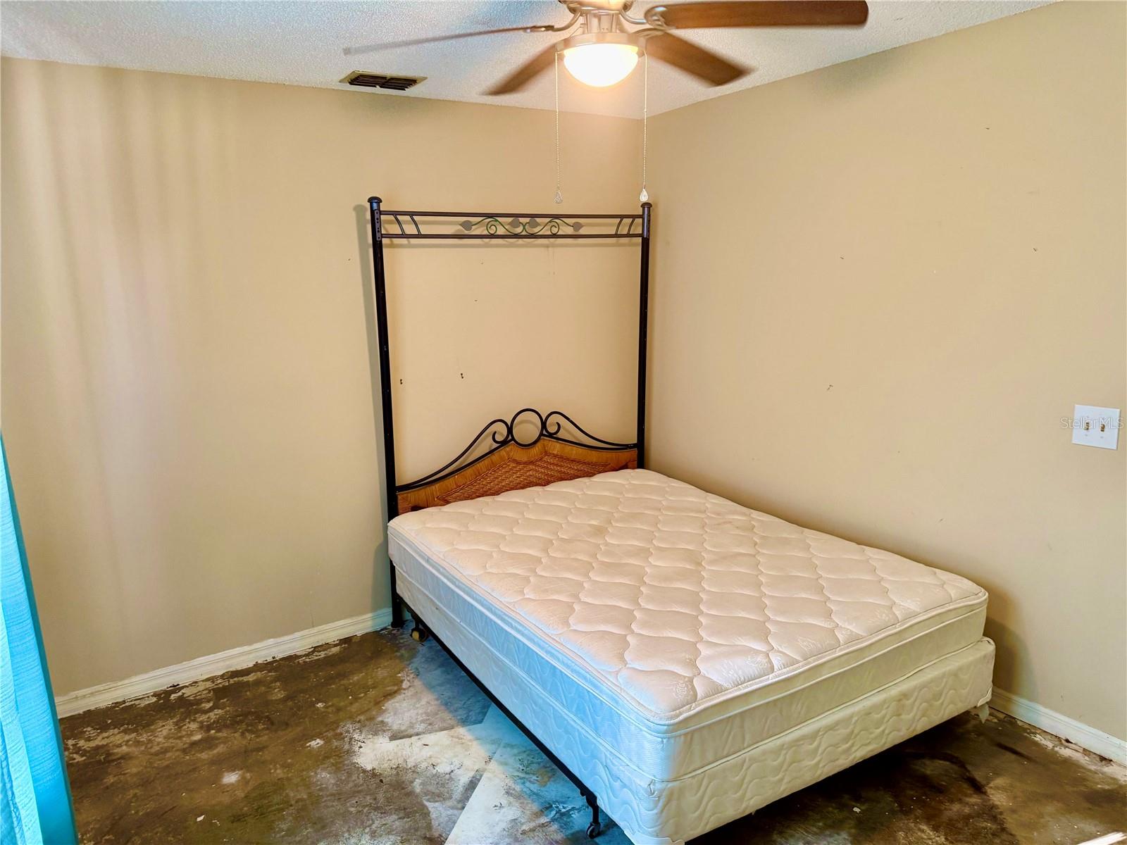 LAKE PADGETT SOUTH - Residential