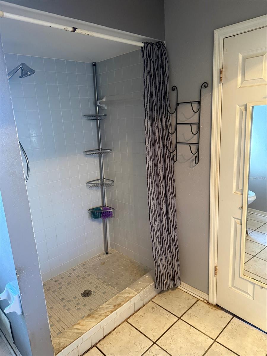 LAKE PADGETT SOUTH - Residential