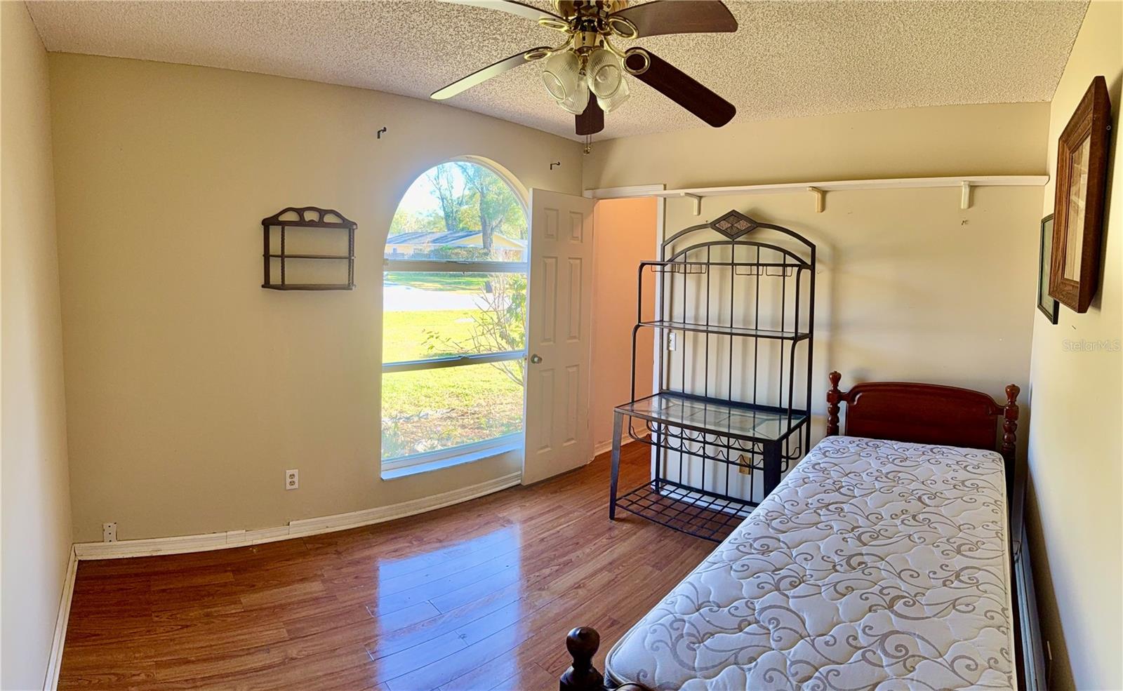 LAKE PADGETT SOUTH - Residential