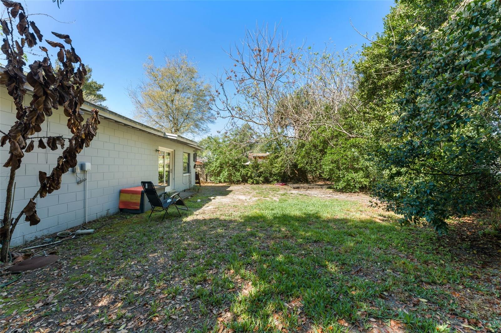 MONROE MANOR - Residential