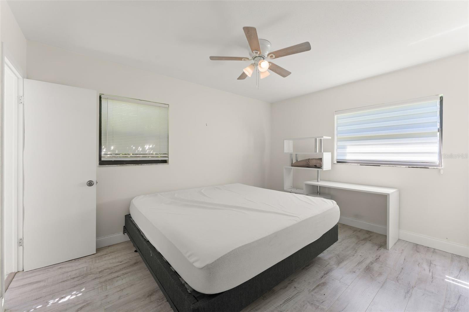 MONROE MANOR - Residential