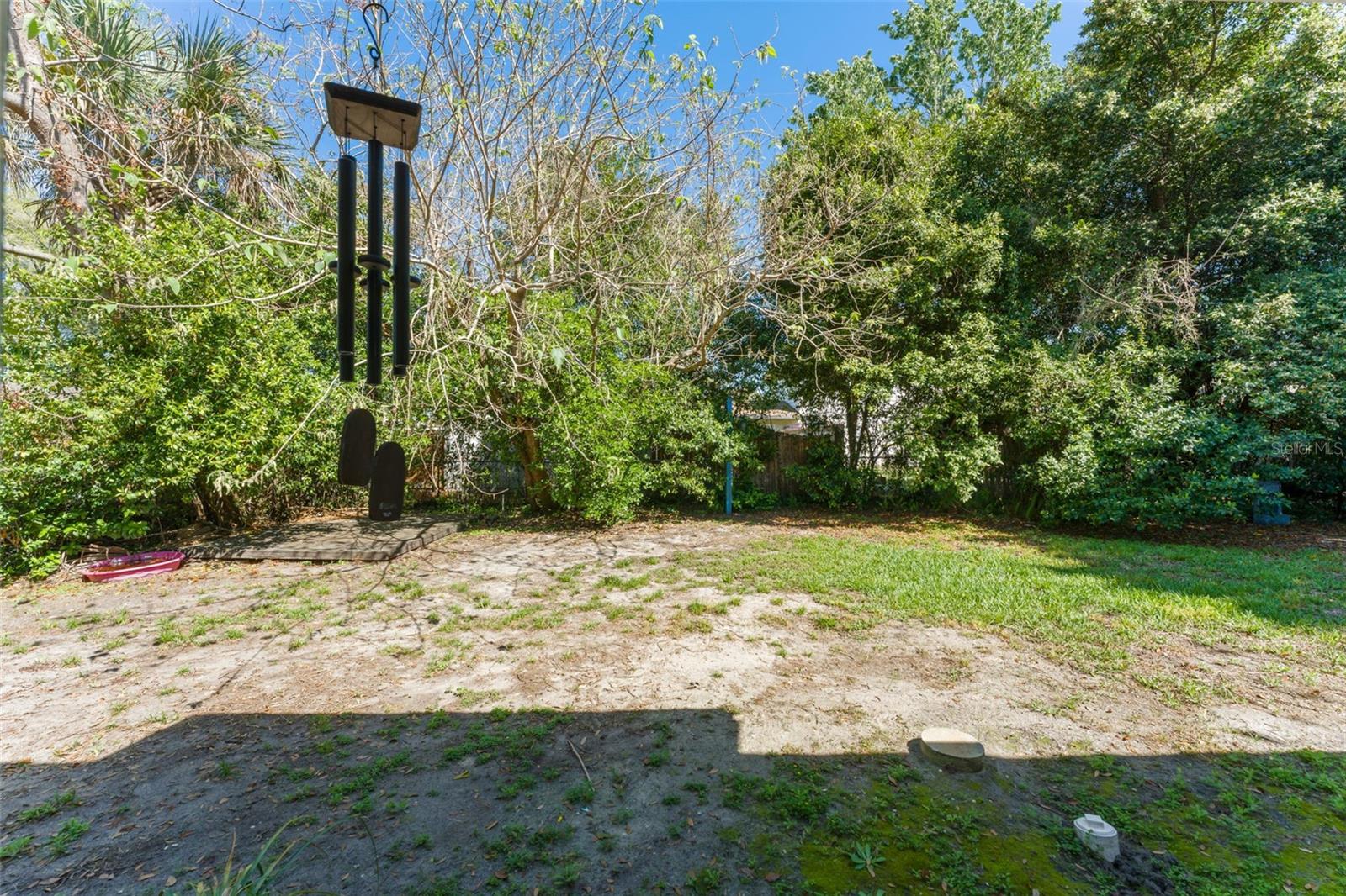 MONROE MANOR - Residential