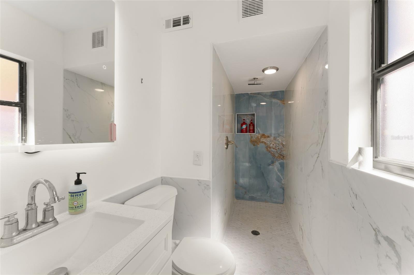 MONROE MANOR - Residential