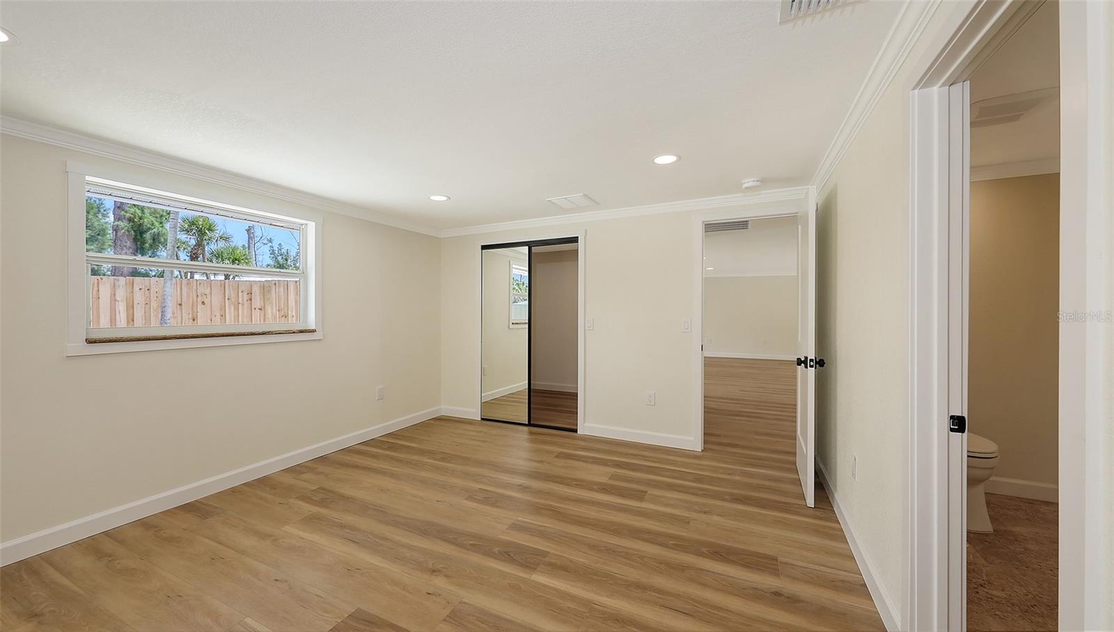 ACREAGE & UNREC - Residential Lease