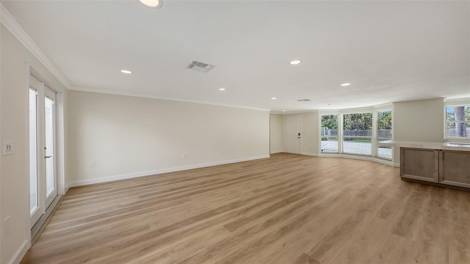 ACREAGE & UNREC - Residential Lease