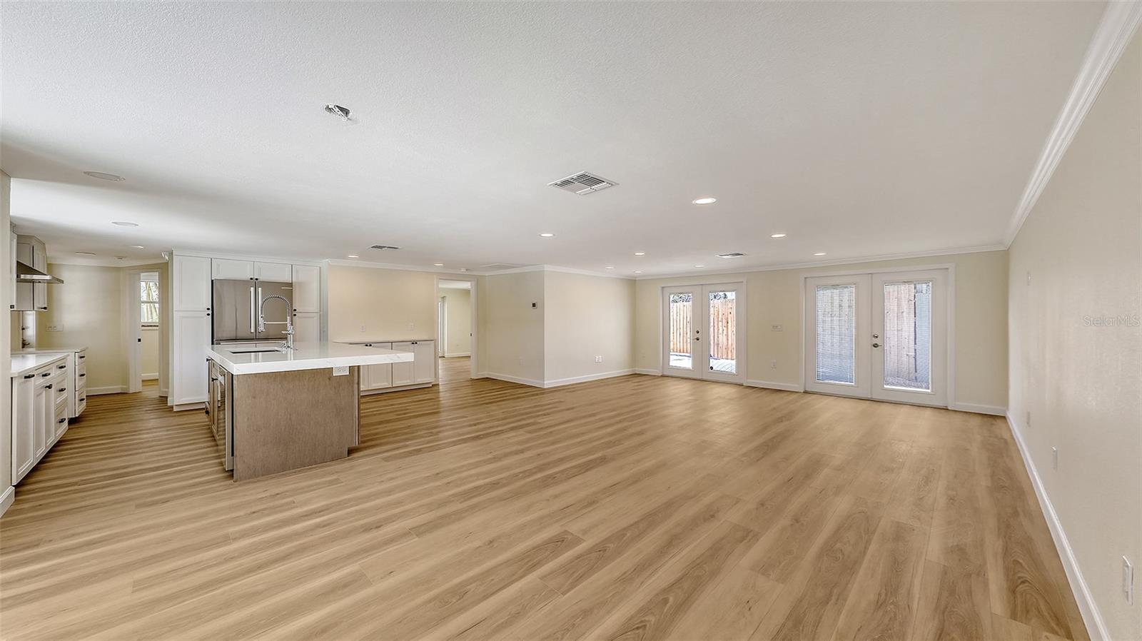 ACREAGE & UNREC - Residential Lease