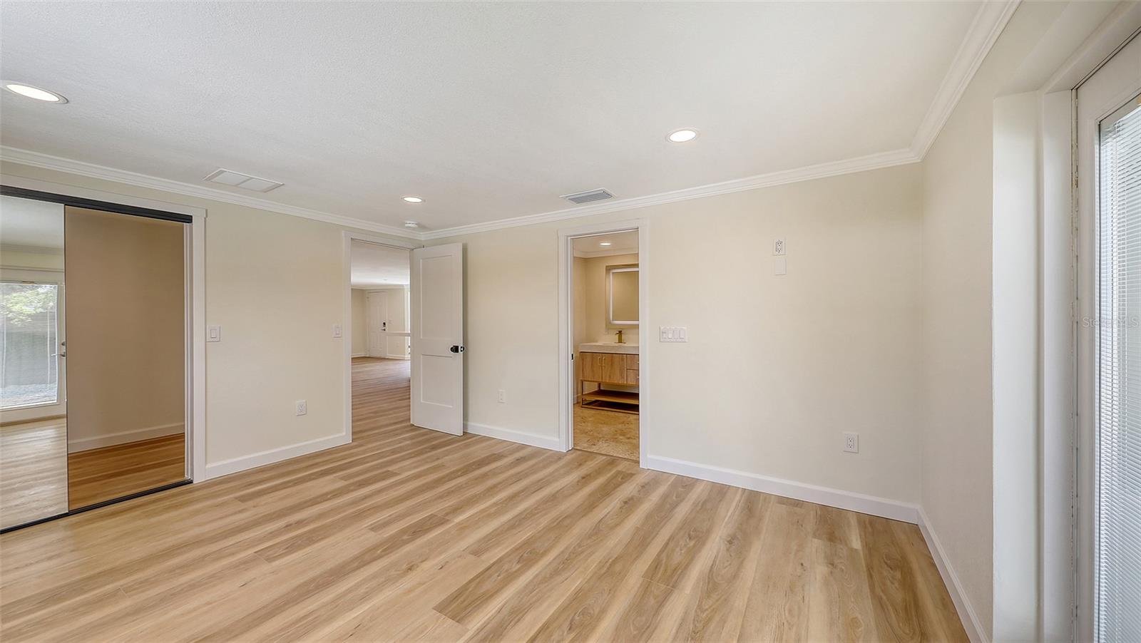 ACREAGE & UNREC - Residential Lease