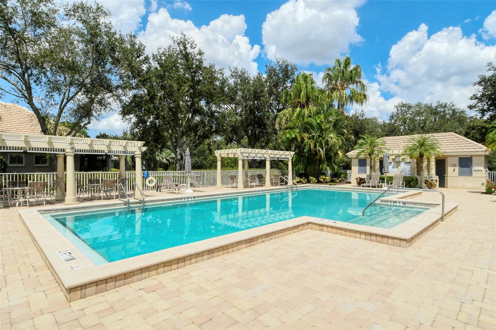LAKEWOOD RANCH COUNTRY CLUB VILLAGE D 1 - Residential Lease