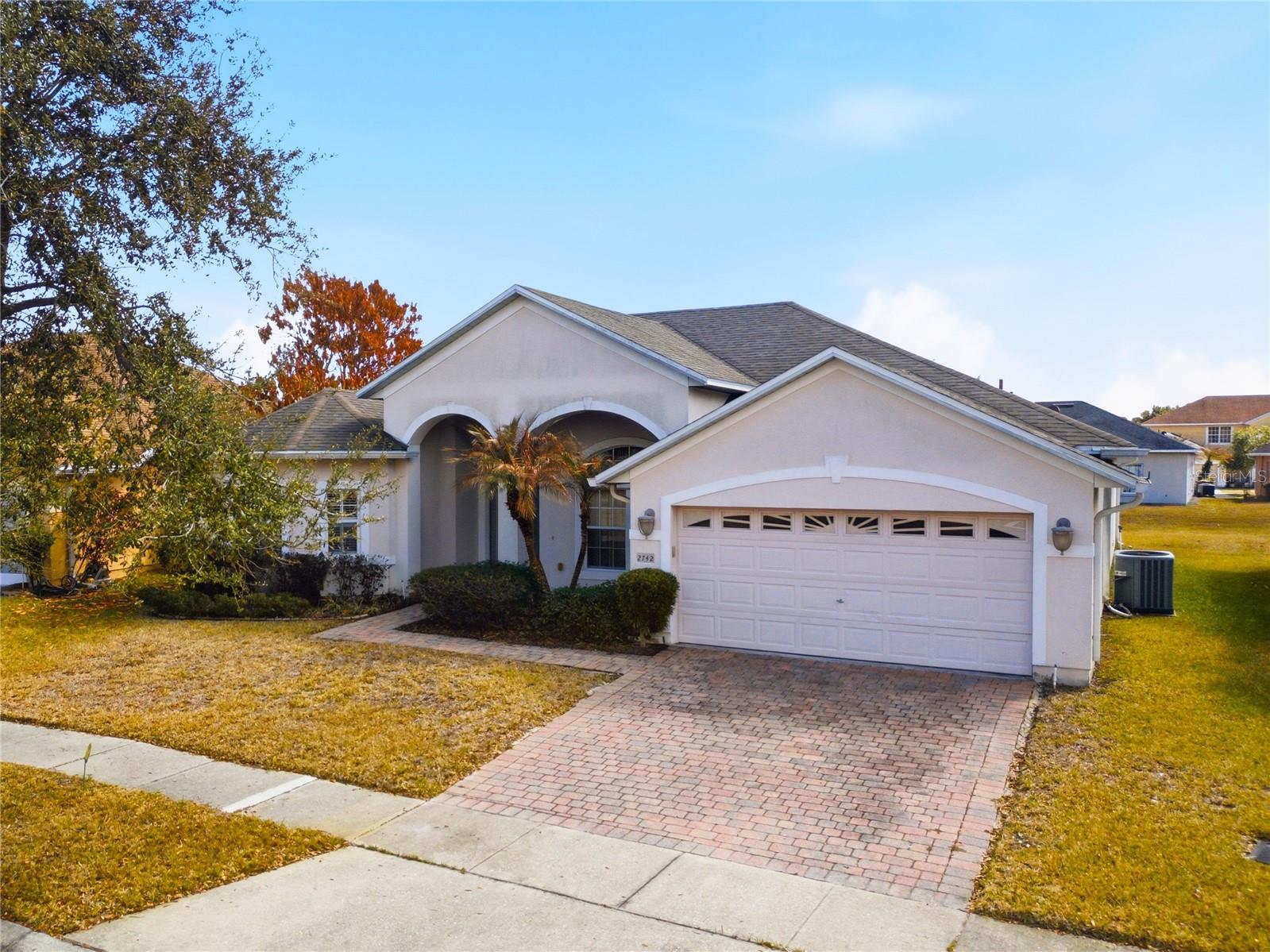 2742 PATRICIAN CIRCLE