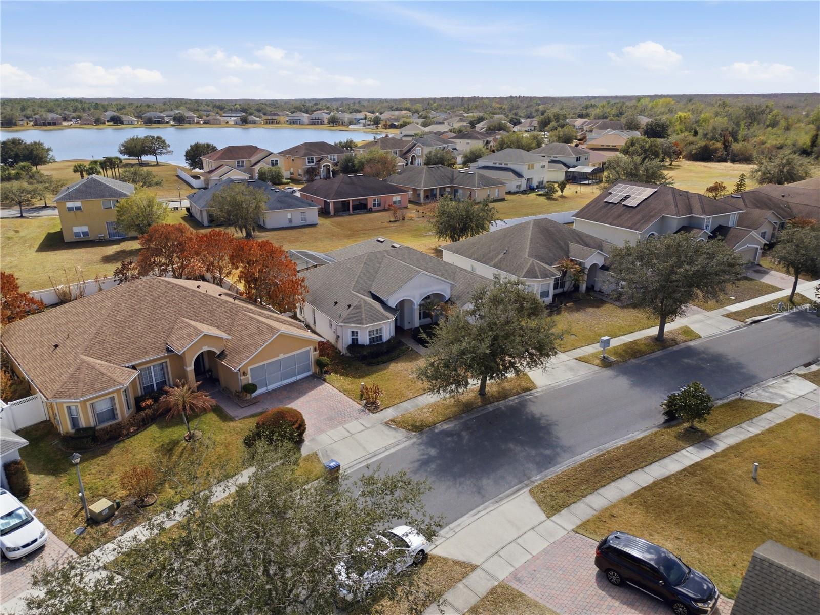 2742 PATRICIAN CIRCLE