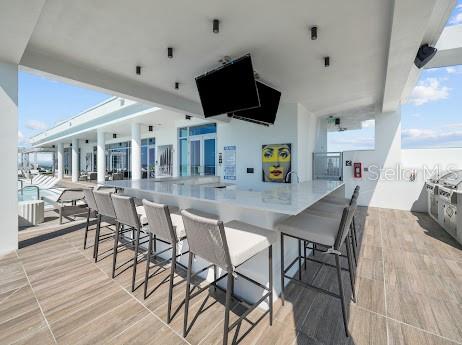 ALTURA BAYSHORE - Residential