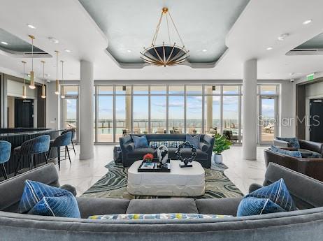 ALTURA BAYSHORE - Residential