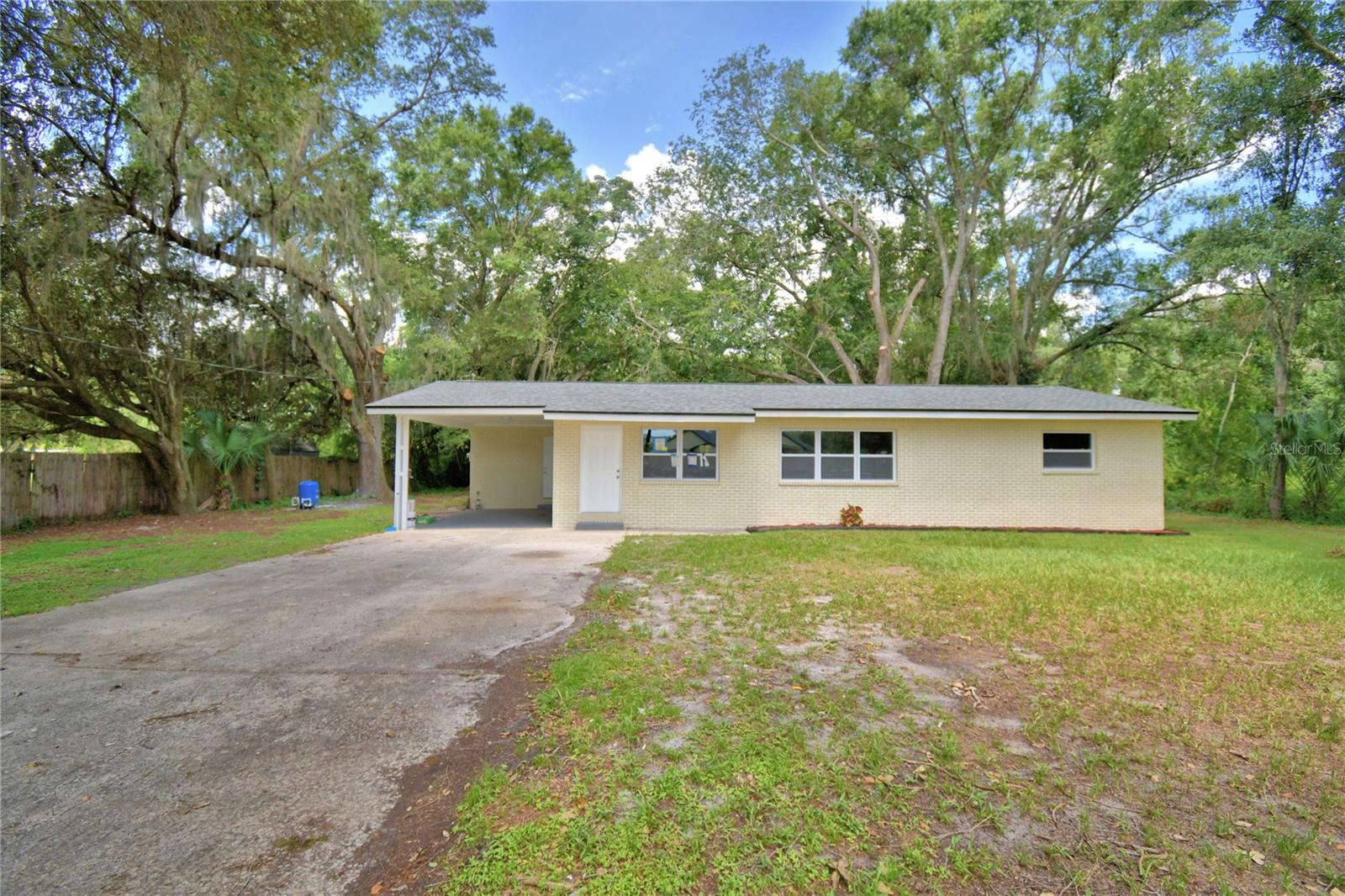 902 PALMER ROAD